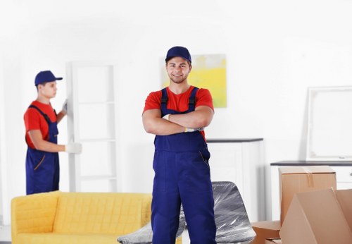 Local moving support for furniture and boxes in Cudham