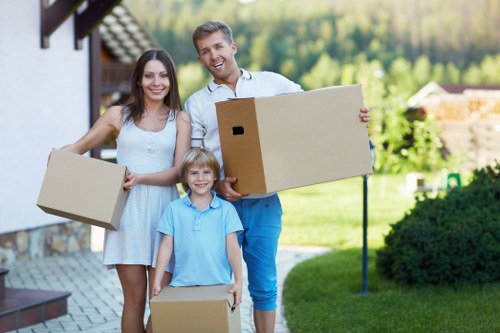 Careful transport of household boxes and furniture in Cudham